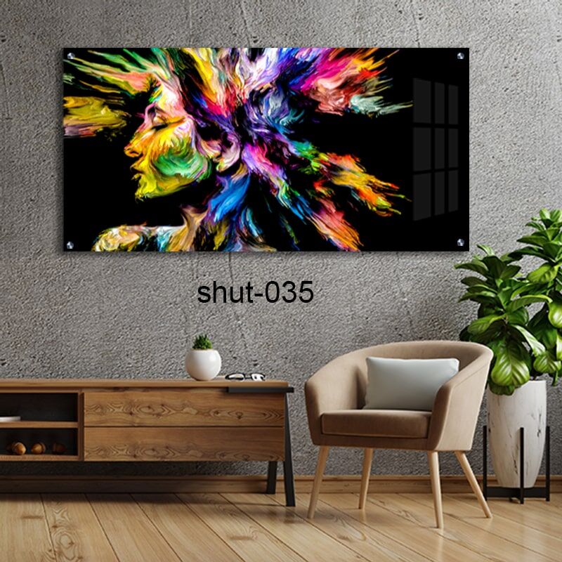 אישה צבעונית