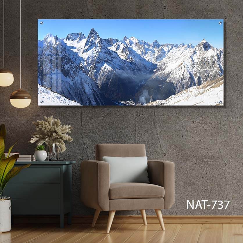 תמונת זכוכית לסלון או למשרד של נוף שלג בהרים