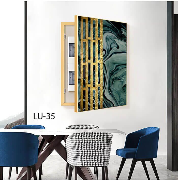 כיסוי לארון חשמל עם תמונה מזכוכית של עשן ירוק שחור ומסגרת זהב