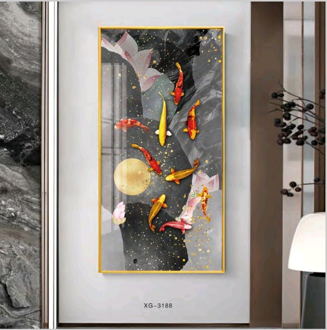 דגים שוחים ברקע פרחים - תמונת זכוכית לסלון או לפינת האוכל