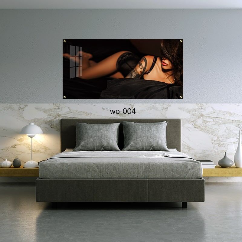 תמונה לחדר שינה של קעקוע אישה