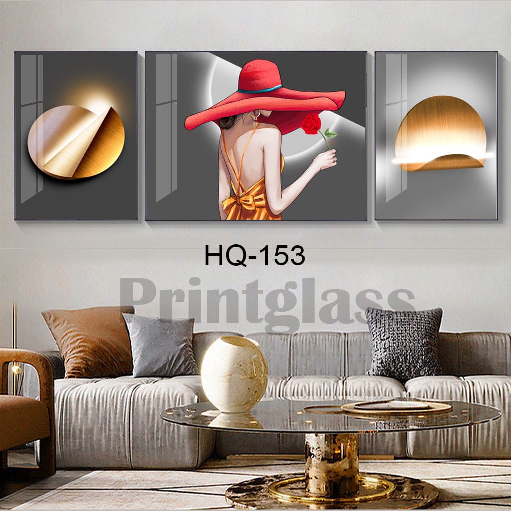 סט שלישיית תמונות על זכוכית לסלון חדר שינה של אישה עם כובע אדום