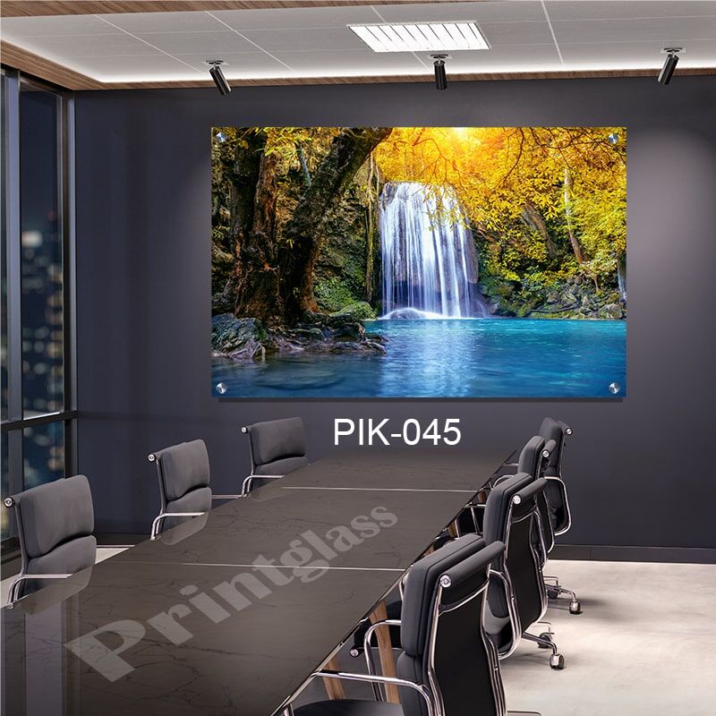 תמונת זכוכית למשרד או ללובי בניין של מפל לאגם בשקיעה