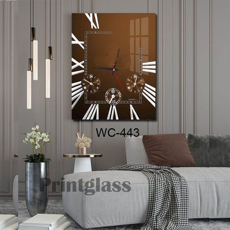 שעון זכוכית יוקרתי לקיר בחדר שינה ברקע חום