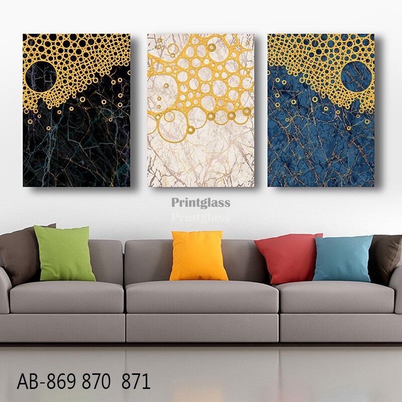 סט שלישייה של תמונות על זכוכית של קישוטי זהב לסלון