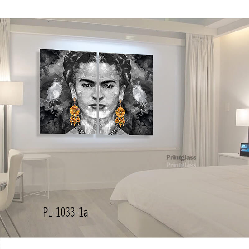 זוג תמונות על זכוכית לסלון של פרידה קאלו חצויה