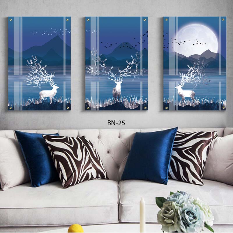 איילים לבנים עם ירח מלא - תמונות על זכוכית לסלון או לפינת האוכל