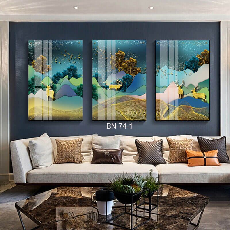 תמונות לפינת האוכל מזכוכית של איילים מזהב בשדה