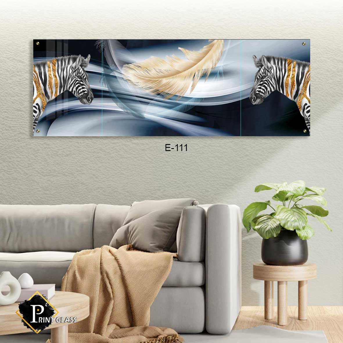 תמונה של זברה לסלון מזכוכית ברקע נוצה