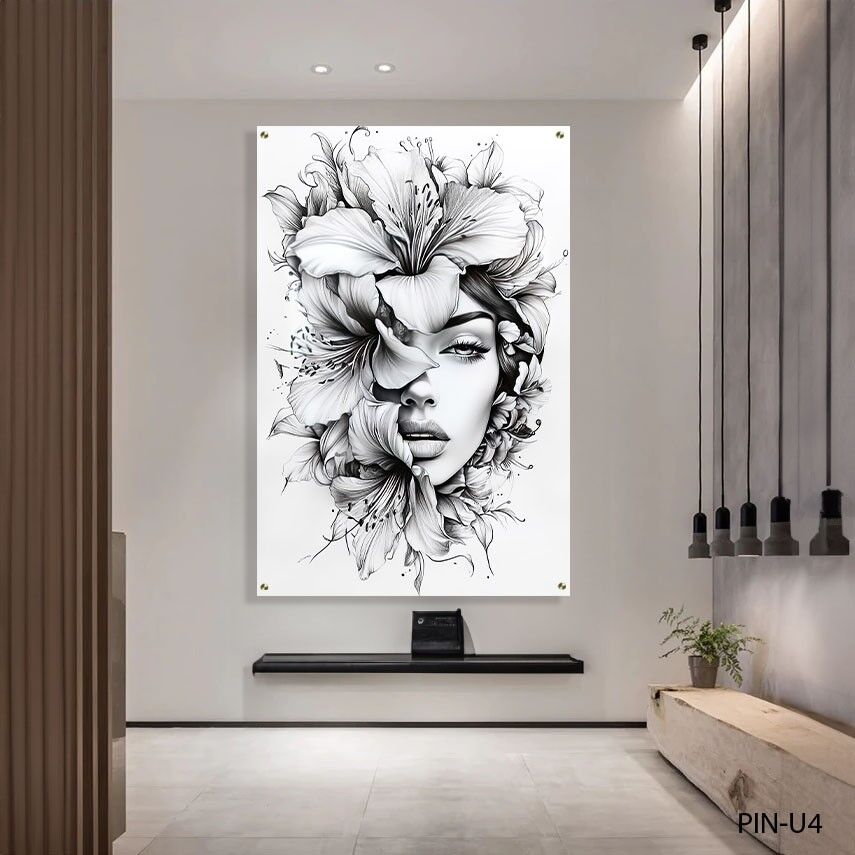 תמונה ללובי בניין של דיוקן אישה בשחור לבן עם שושנים