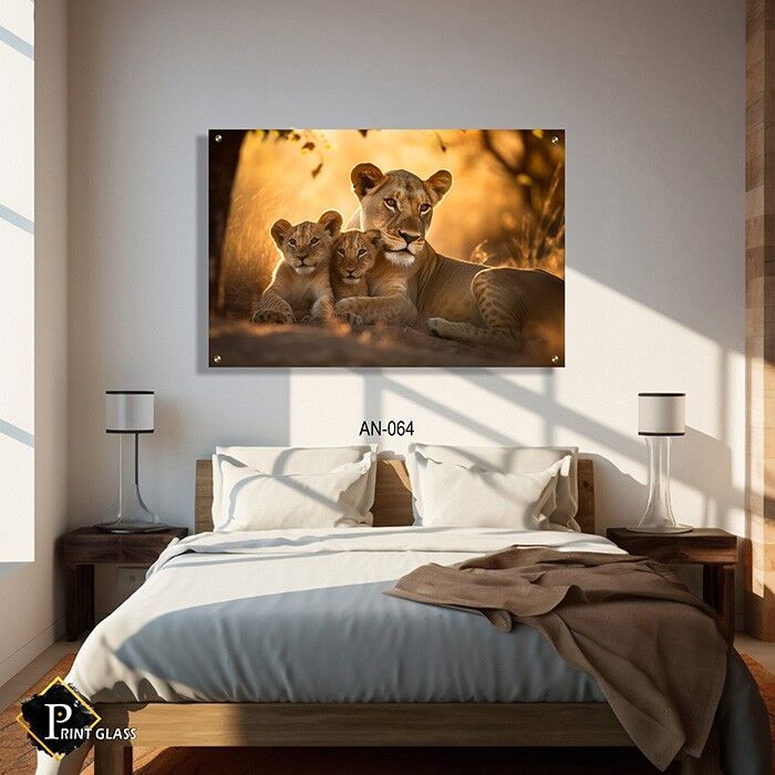 תמונה לחדר שינה של לביאה ושני גורי אריות בתאורת שקיעה