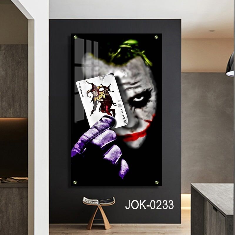 תמונה מגניבה לחדר שינה של ג'וקר מחזיק קלף