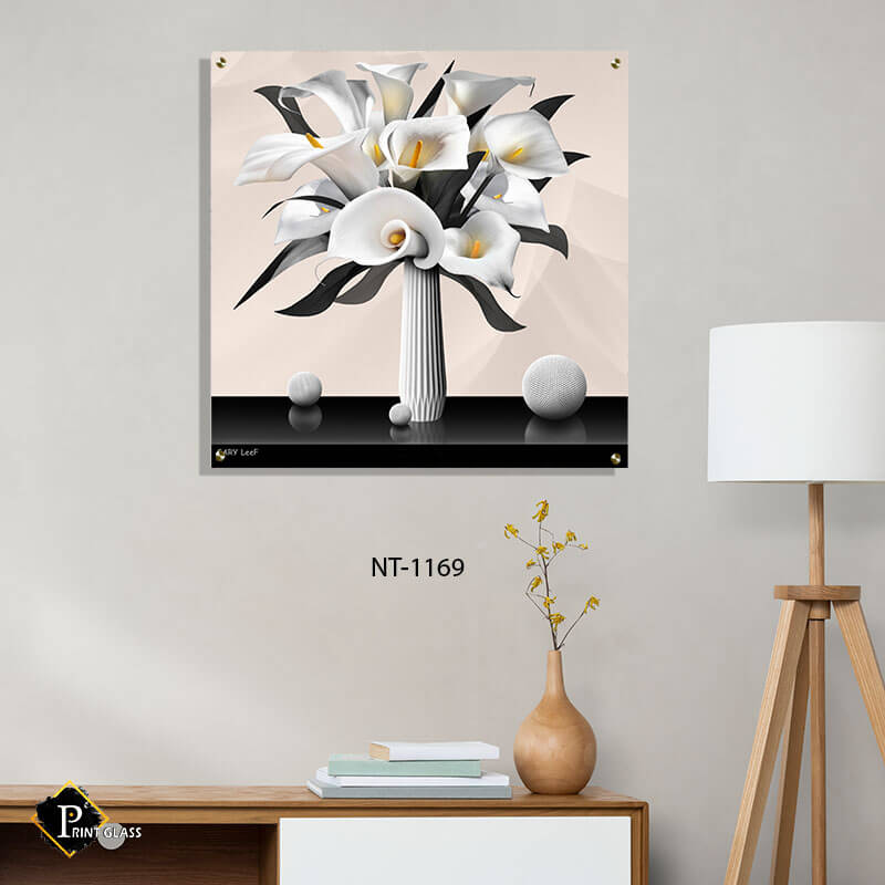 תמונה לפינת אוכל זר שושנים לבנות